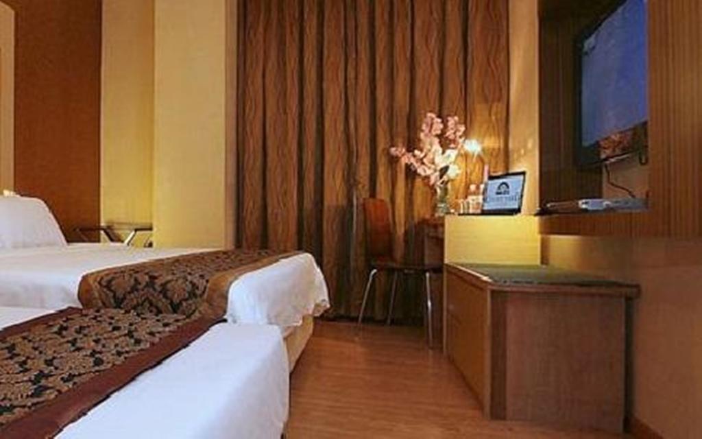 Courtyard Hotel 1Borneo Kota Kinabalu Exteriör bild
