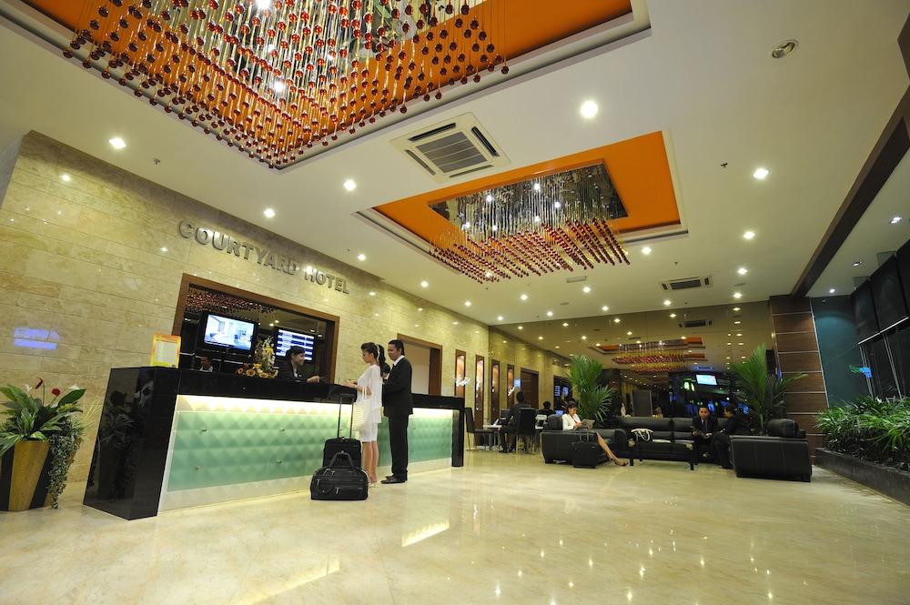 Courtyard Hotel 1Borneo Kota Kinabalu Exteriör bild