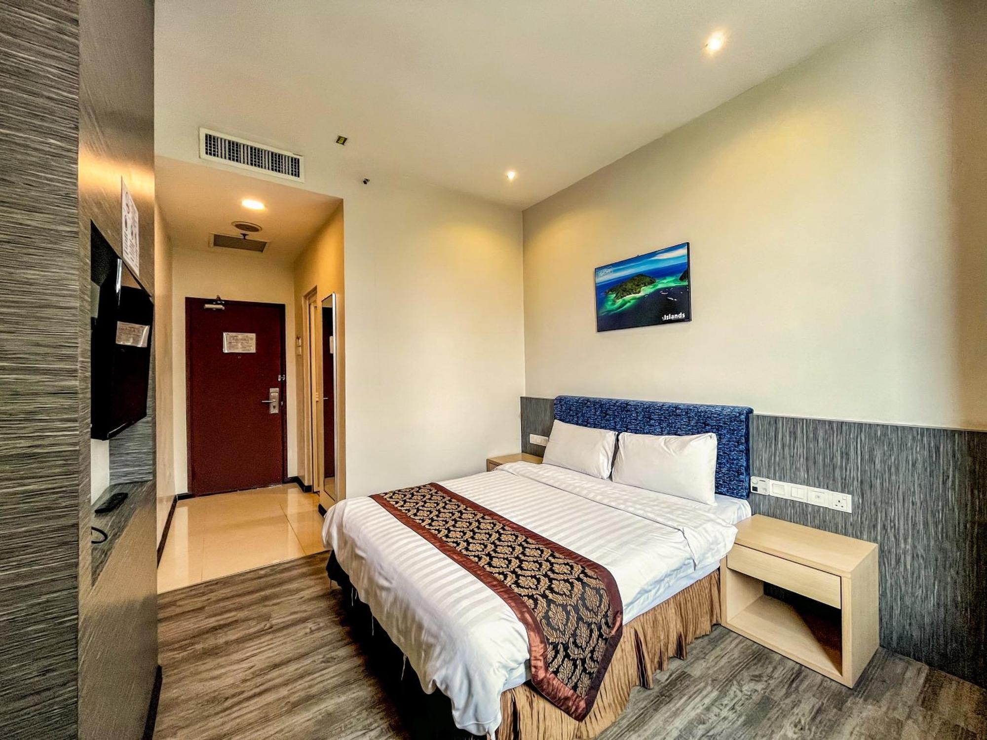 Courtyard Hotel 1Borneo Kota Kinabalu Exteriör bild