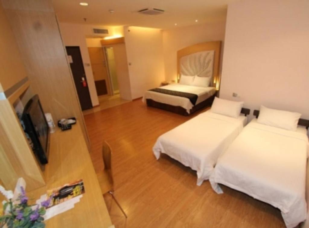 Courtyard Hotel 1Borneo Kota Kinabalu Exteriör bild